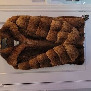 Stanley Rich Fine Furs, jacket, coat.  Heavy duty zip closure.